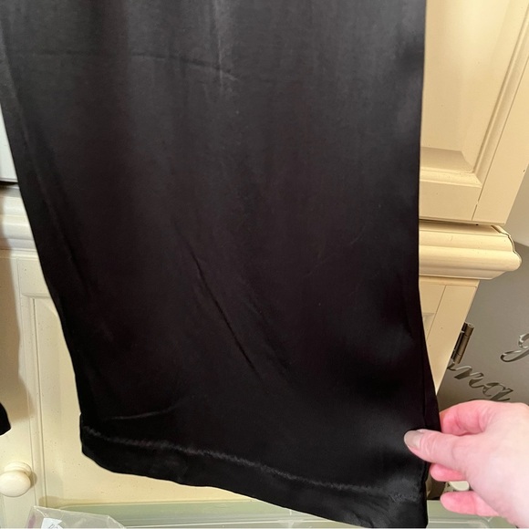 NWT Bardot Lena Pants Pleat Front Satin Black Pin Tuck Wide Leg Woman’s Size XS - Picture 9 of 12